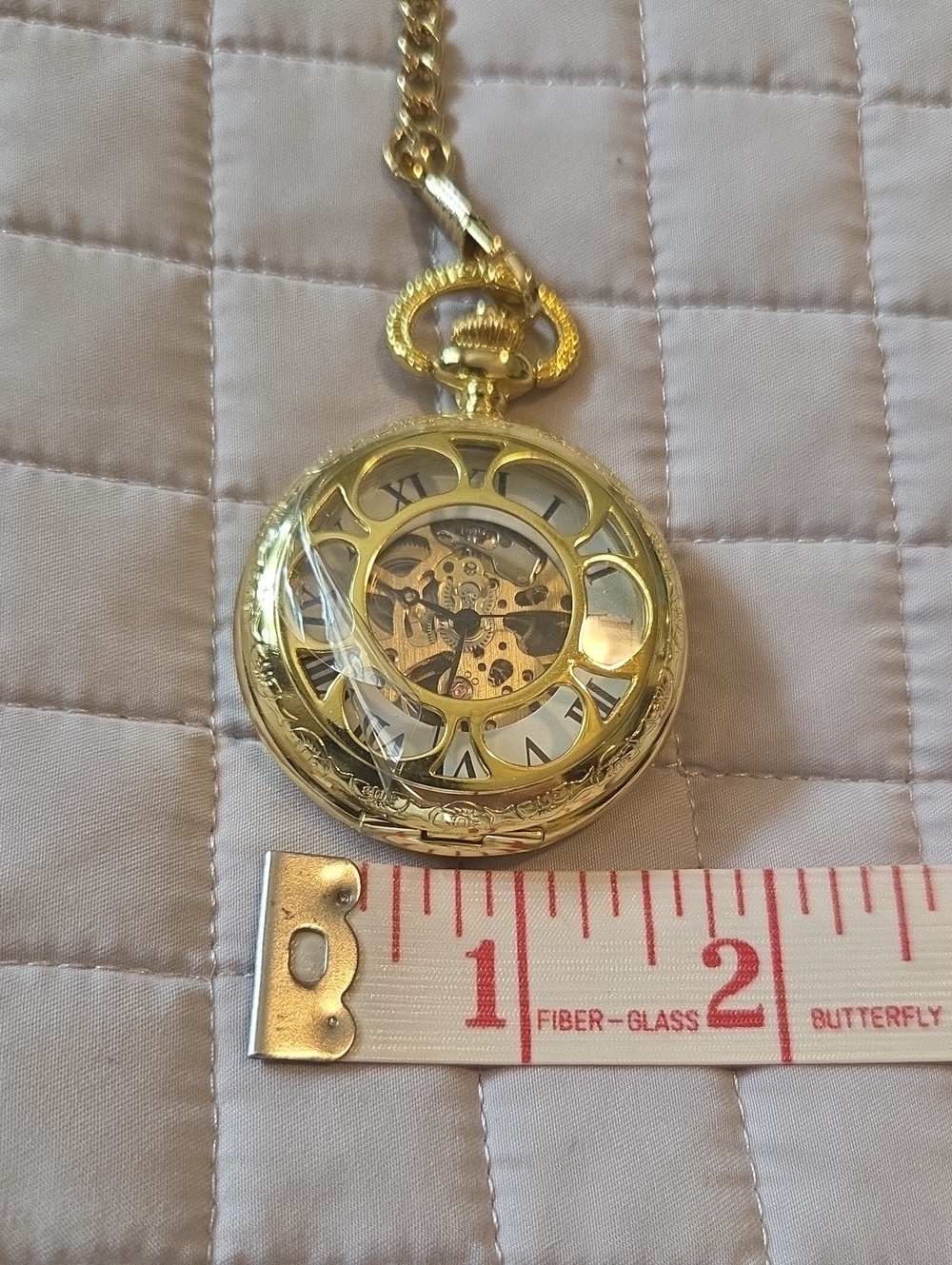 NIB Gold Tone Collector's Pocket Watch With Chain - Picture 8 of 10